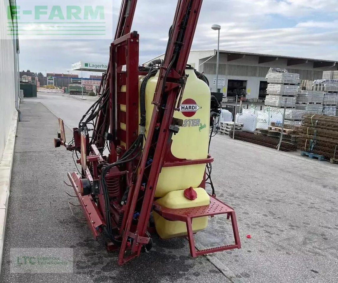 Hardi Master 1200 - Trailed sprayer: picture 5 Hardi Master 1200 - Trailed sprayer: picture 5