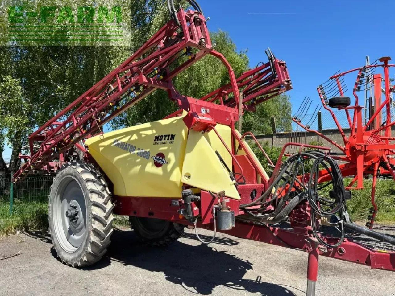Hardi navigator 3000 - Trailed sprayer: picture 4 Hardi navigator 3000 - Trailed sprayer: picture 4