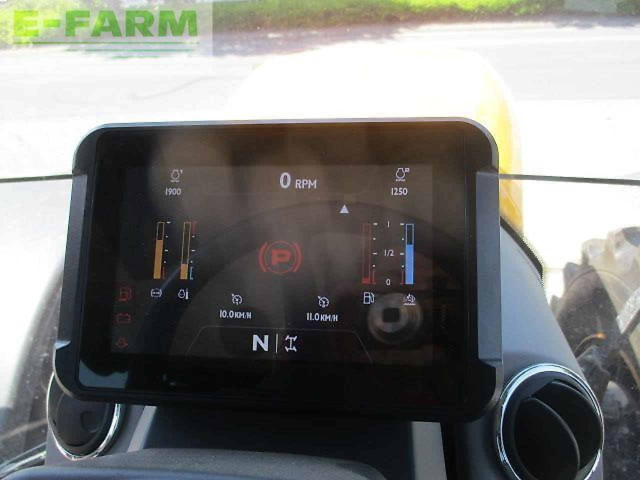 Farm tractor JCB 4220 icon: picture 11