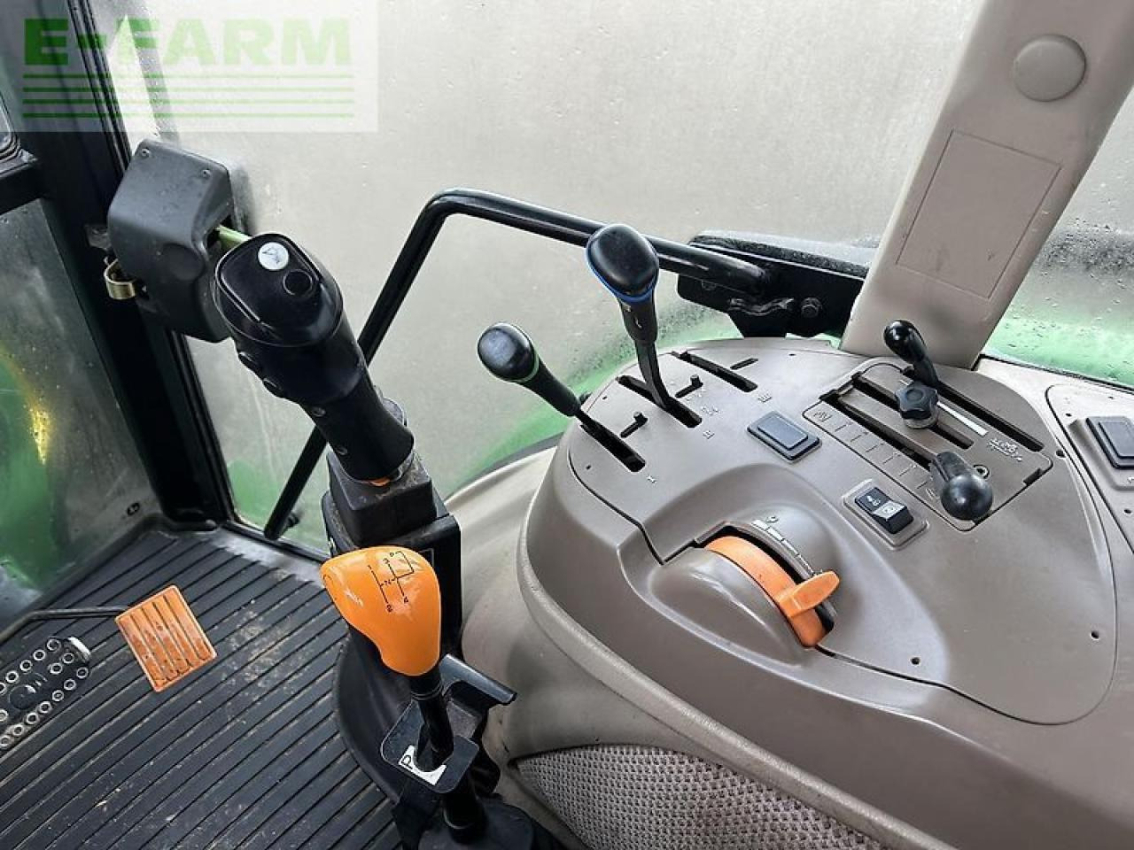 John Deere 5100m - Farm tractor: picture 5 John Deere 5100m - Farm tractor: picture 5