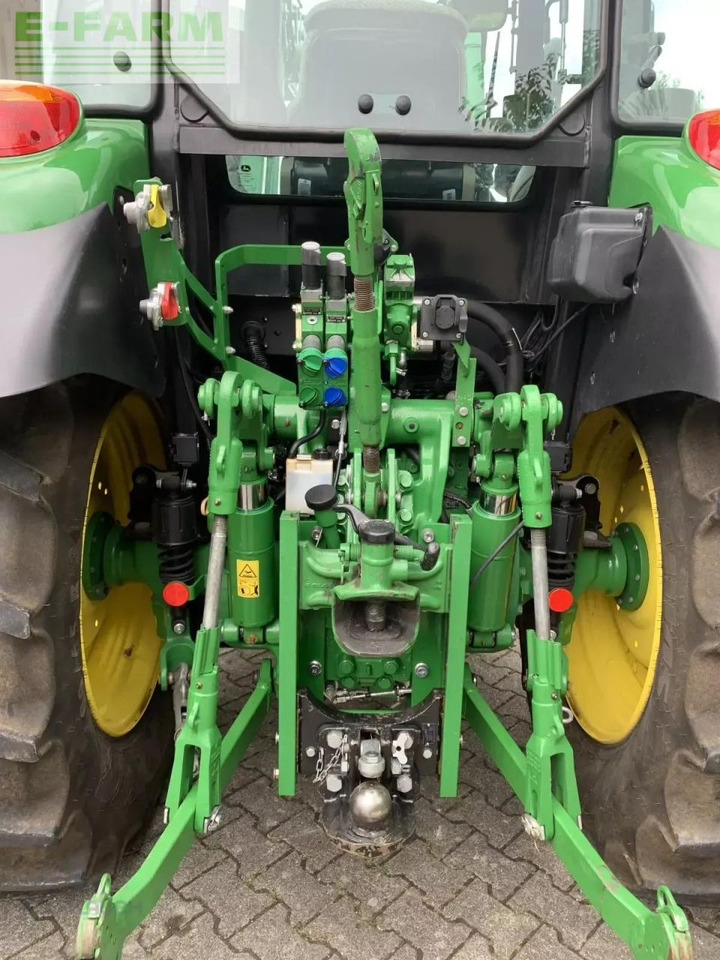 John Deere 5125r - Farm tractor: picture 5 John Deere 5125r - Farm tractor: picture 5
