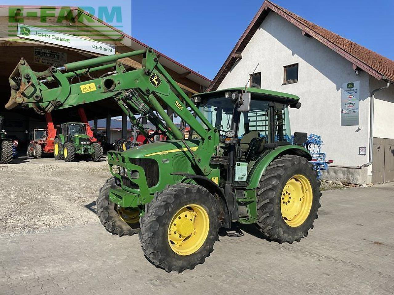 John Deere 5620 fl premium - Farm tractor: picture 2 John Deere 5620 fl premium - Farm tractor: picture 2