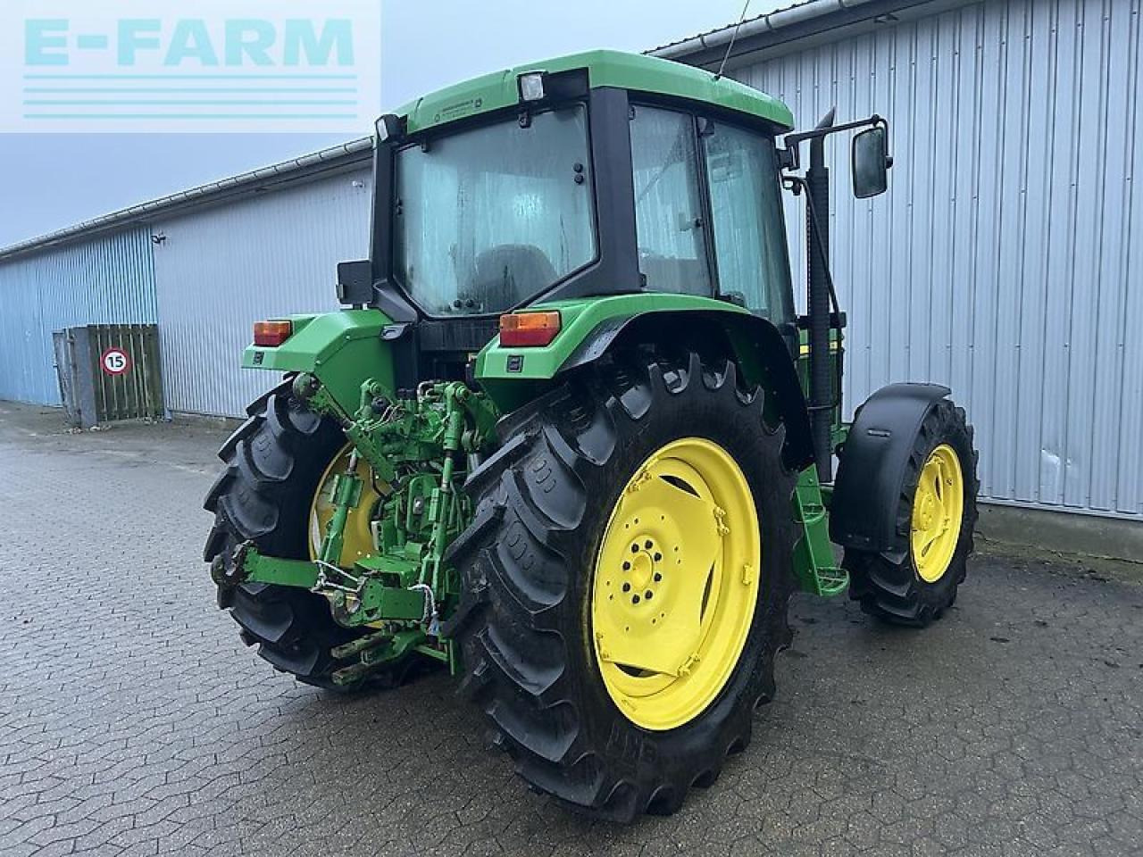 Farm tractor John Deere 6110: picture 14