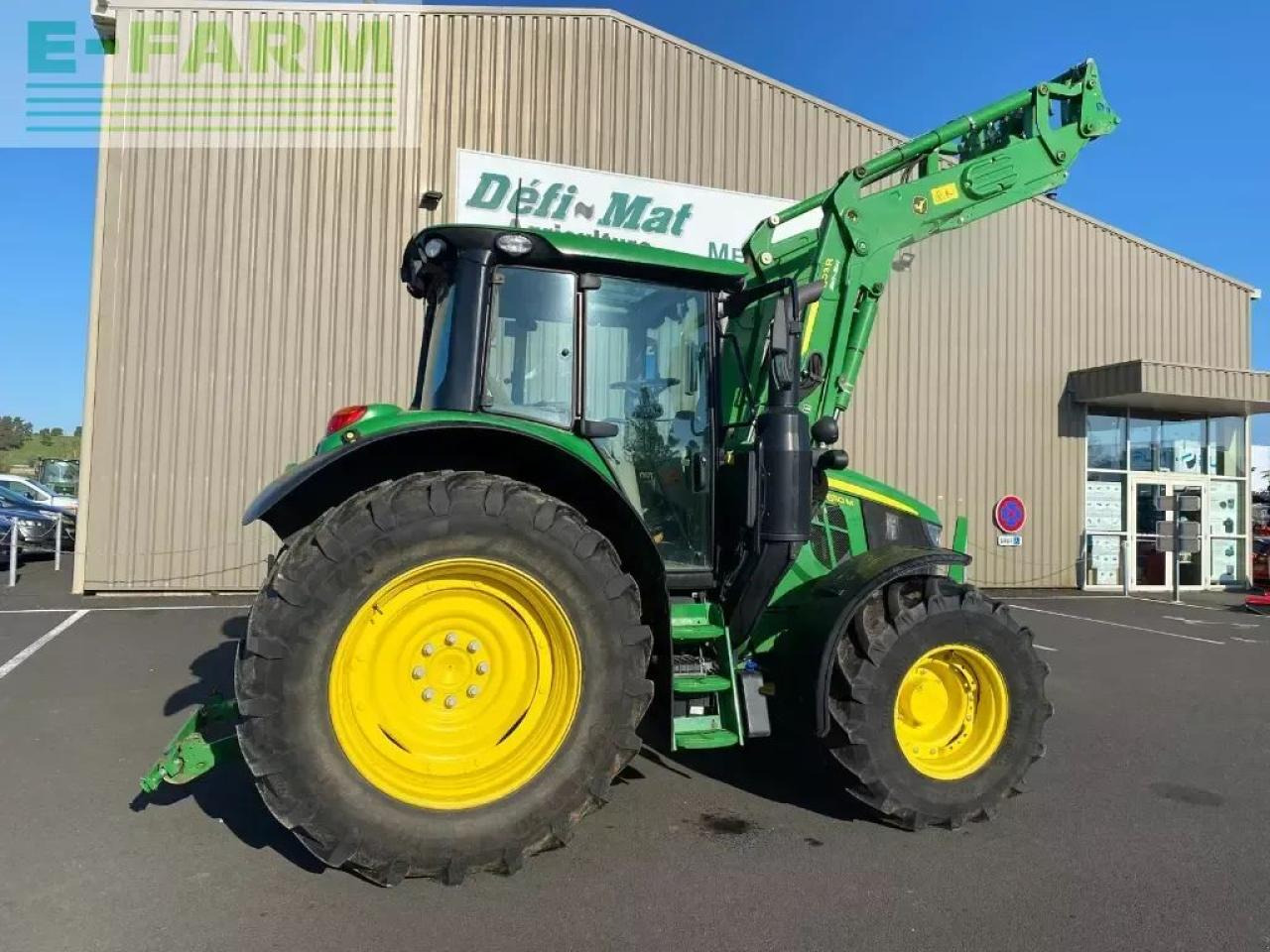 John Deere 6110 m command quad - Farm tractor: picture 5 John Deere 6110 m command quad - Farm tractor: picture 5