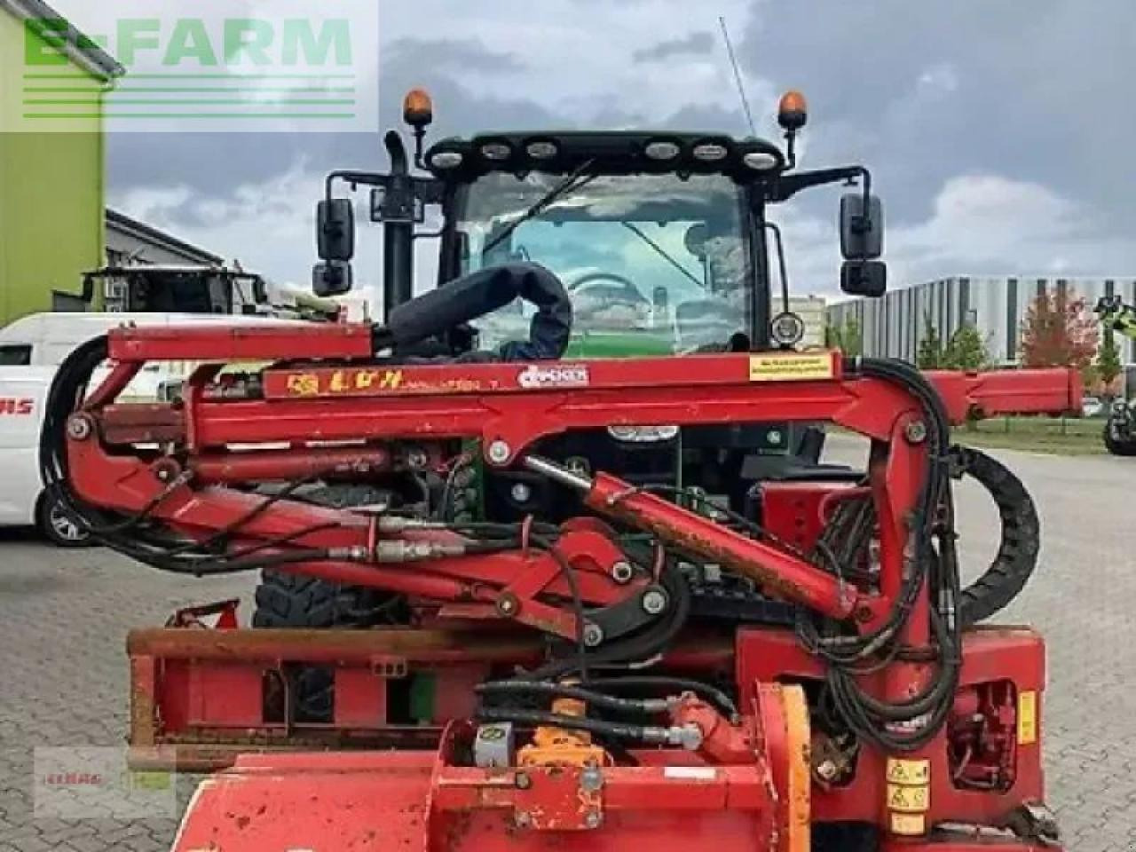 John Deere 6110r - Farm tractor: picture 4 John Deere 6110r - Farm tractor: picture 4