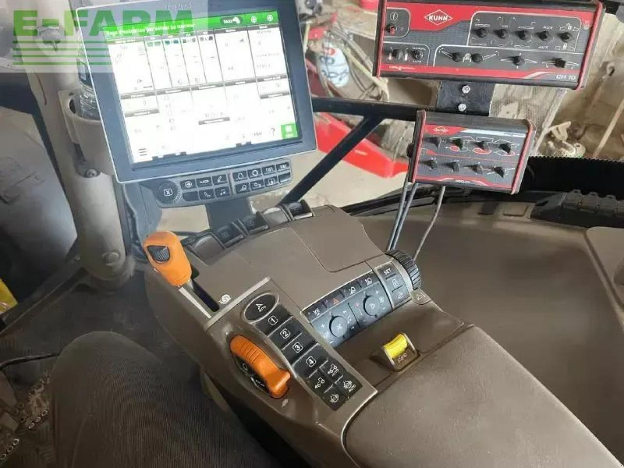 John Deere 6120r - Farm tractor: picture 4 John Deere 6120r - Farm tractor: picture 4