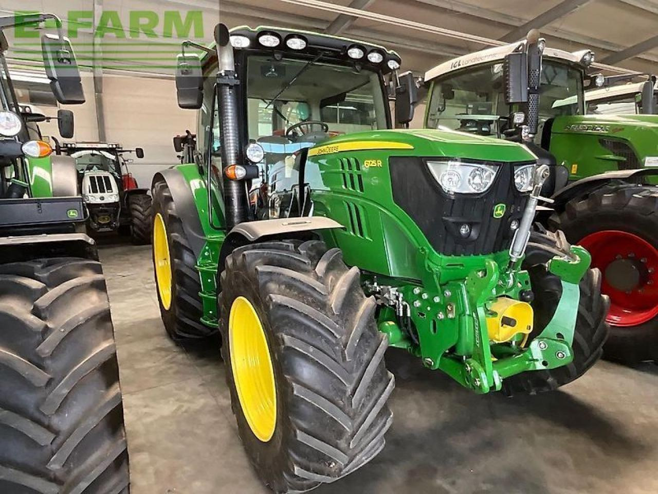 John Deere 6125 r - Farm tractor: picture 1 John Deere 6125 r - Farm tractor: picture 1