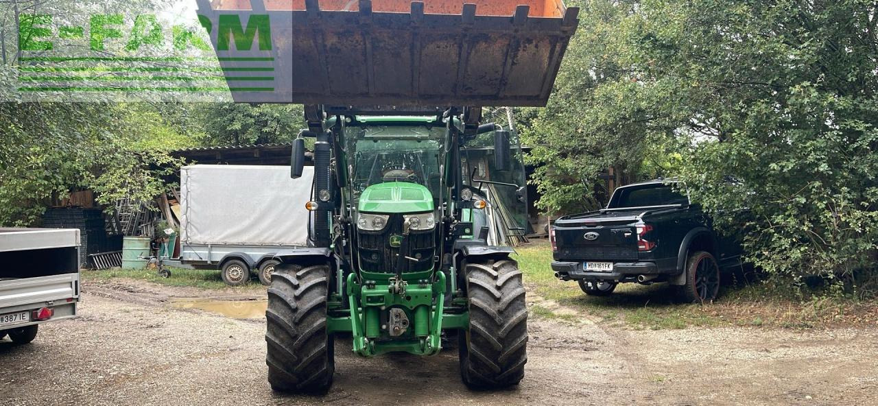 John Deere 6130R - Farm tractor: picture 3 John Deere 6130R - Farm tractor: picture 3