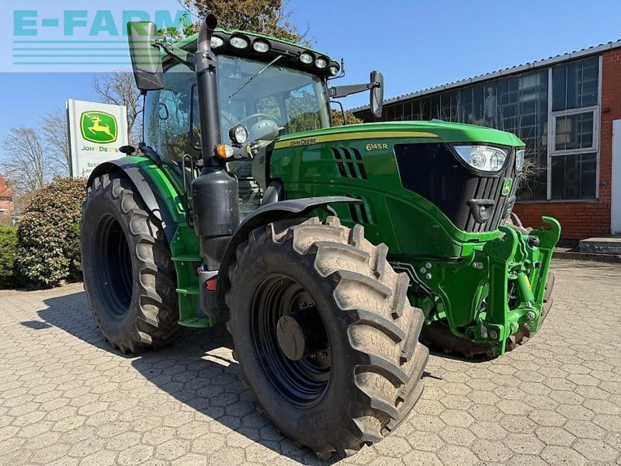John Deere 6145r - Farm tractor: picture 1 John Deere 6145r - Farm tractor: picture 1