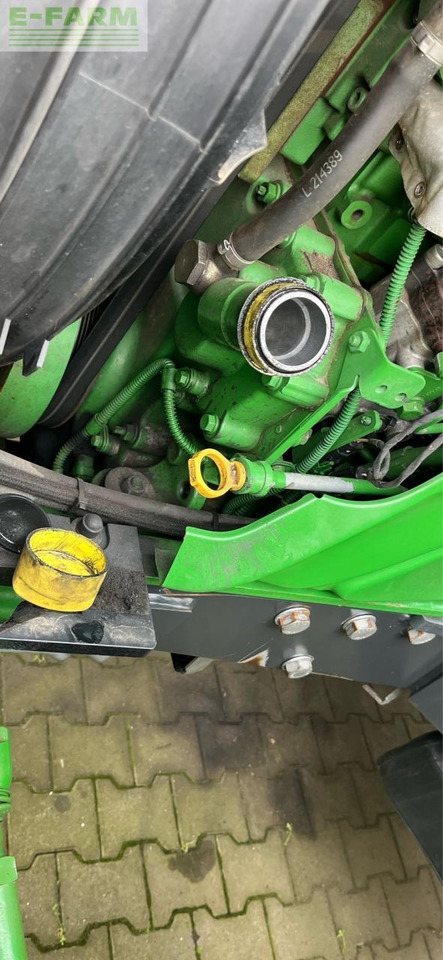 John Deere 6155 R - Farm tractor: picture 2 John Deere 6155 R - Farm tractor: picture 2