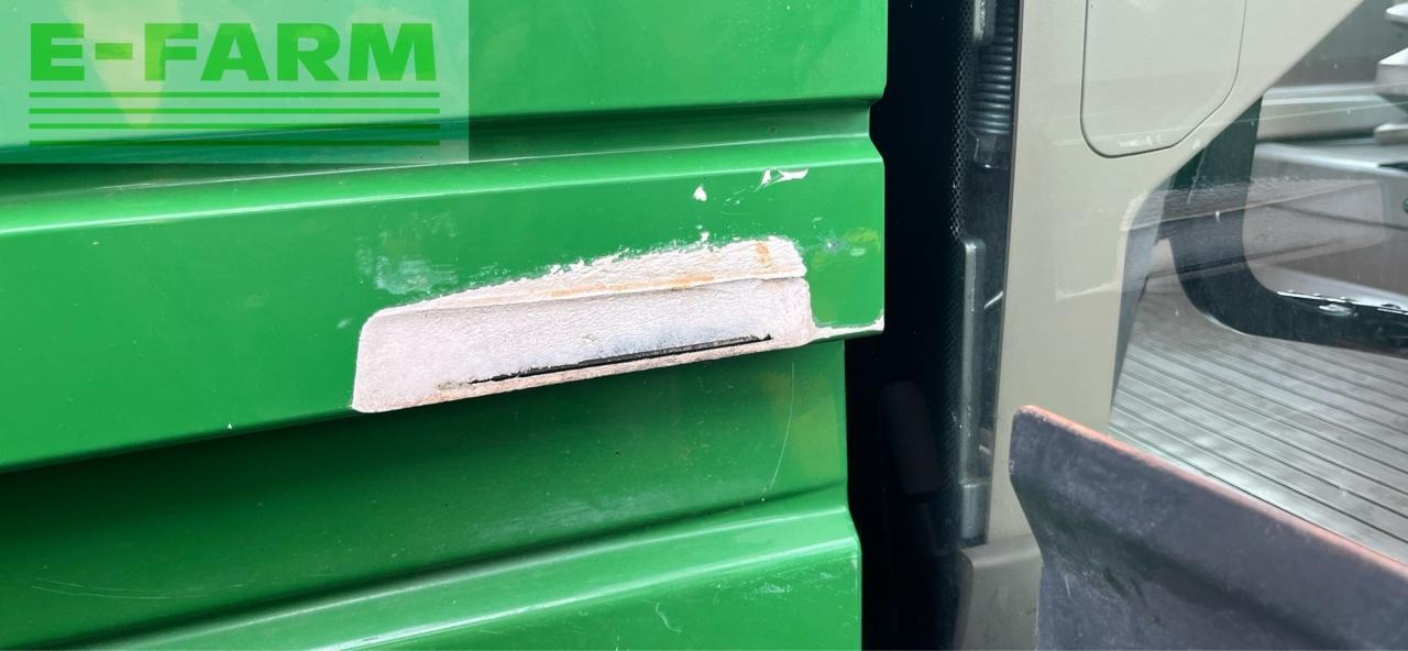 John Deere 6155 R - Farm tractor: picture 4 John Deere 6155 R - Farm tractor: picture 4