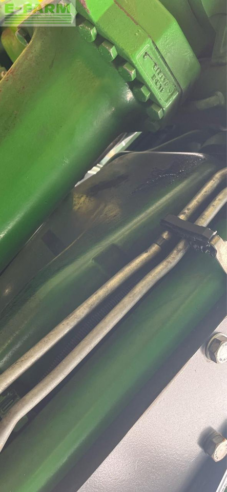 John Deere 6155 R - Farm tractor: picture 5 John Deere 6155 R - Farm tractor: picture 5