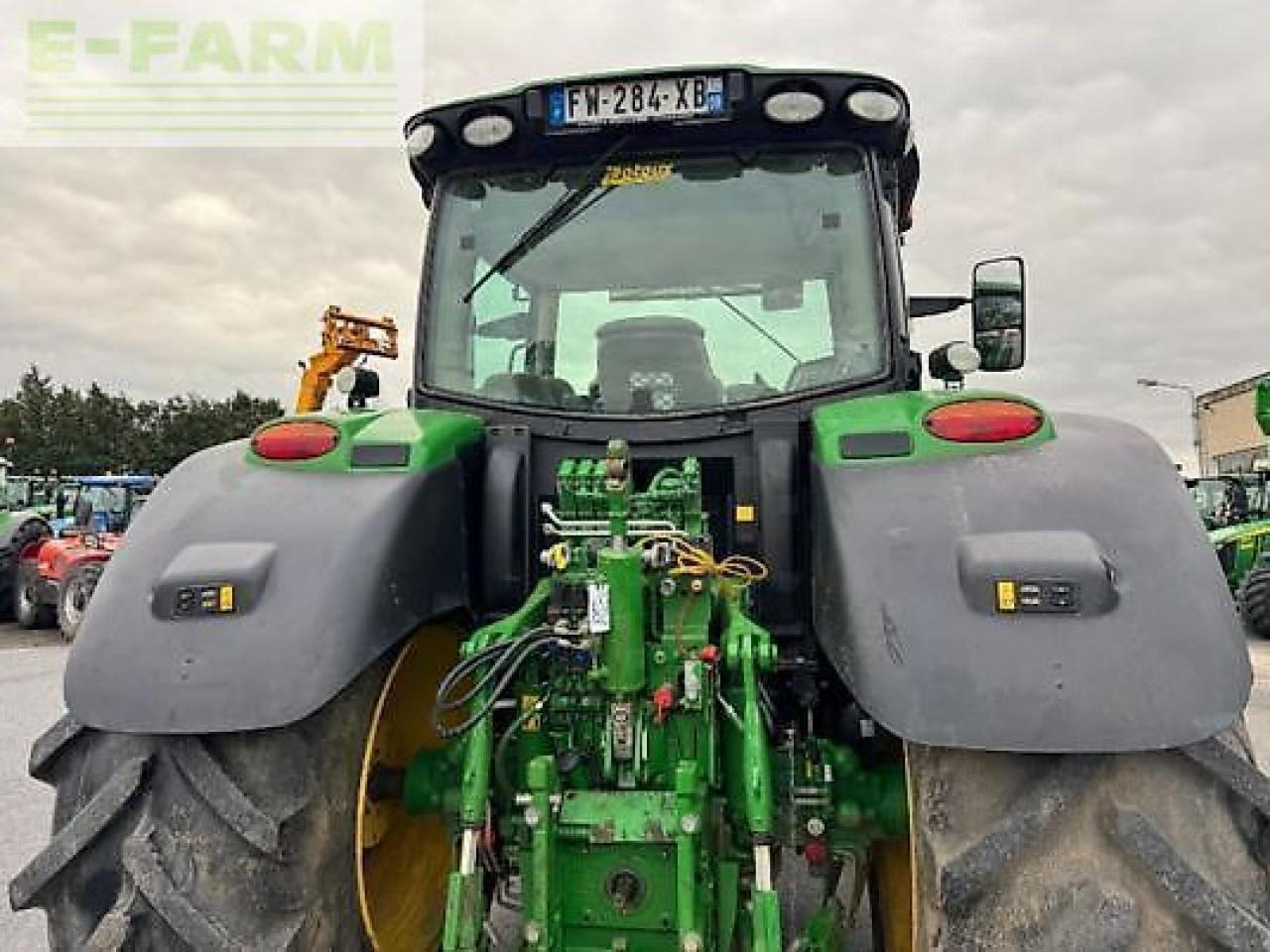 John Deere 6155r - Farm tractor: picture 5 John Deere 6155r - Farm tractor: picture 5