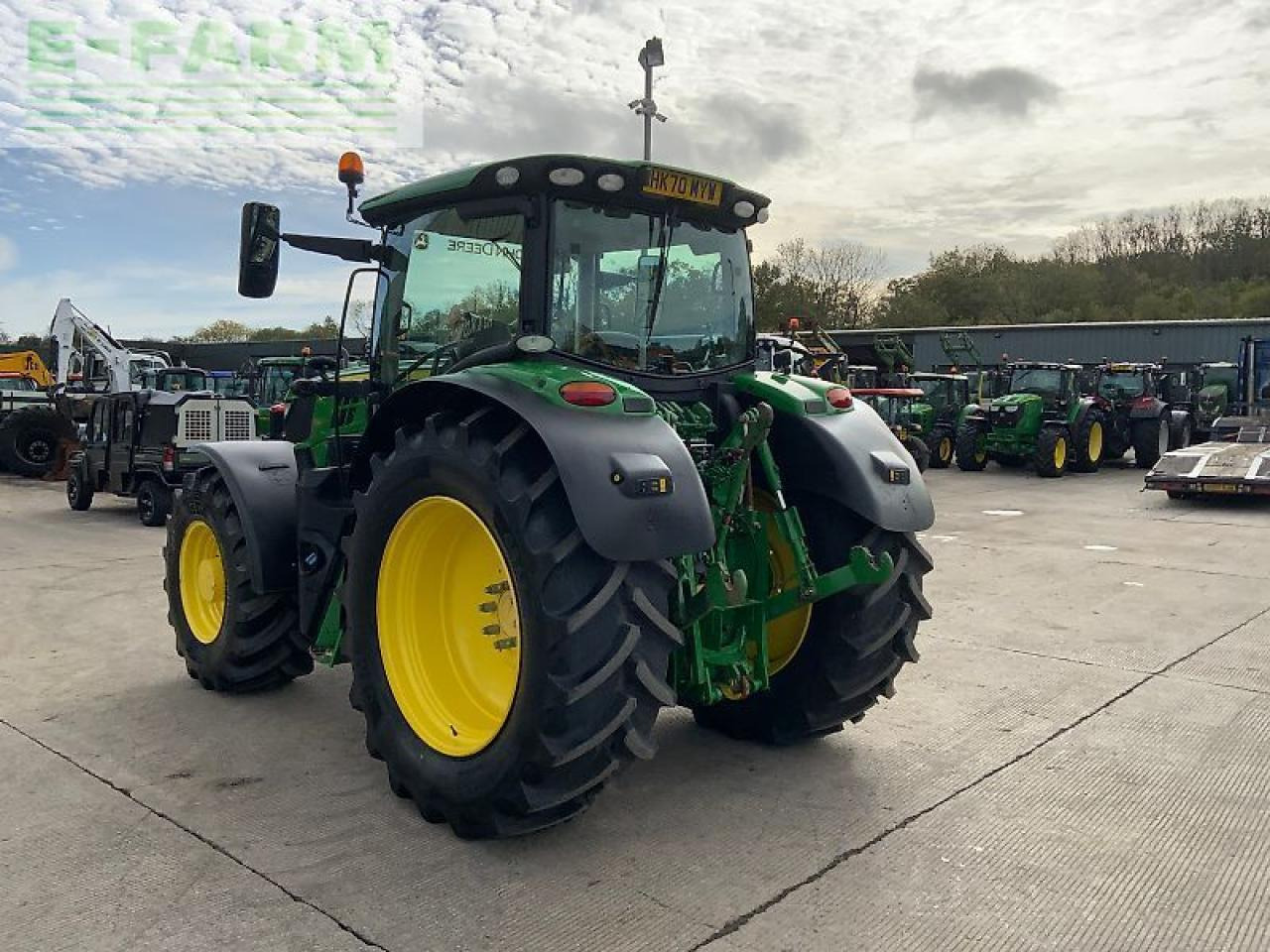 John Deere 6155r premium edition tractor (st24649) - Farm tractor: picture 5 John Deere 6155r premium edition tractor (st24649) - Farm tractor: picture 5
