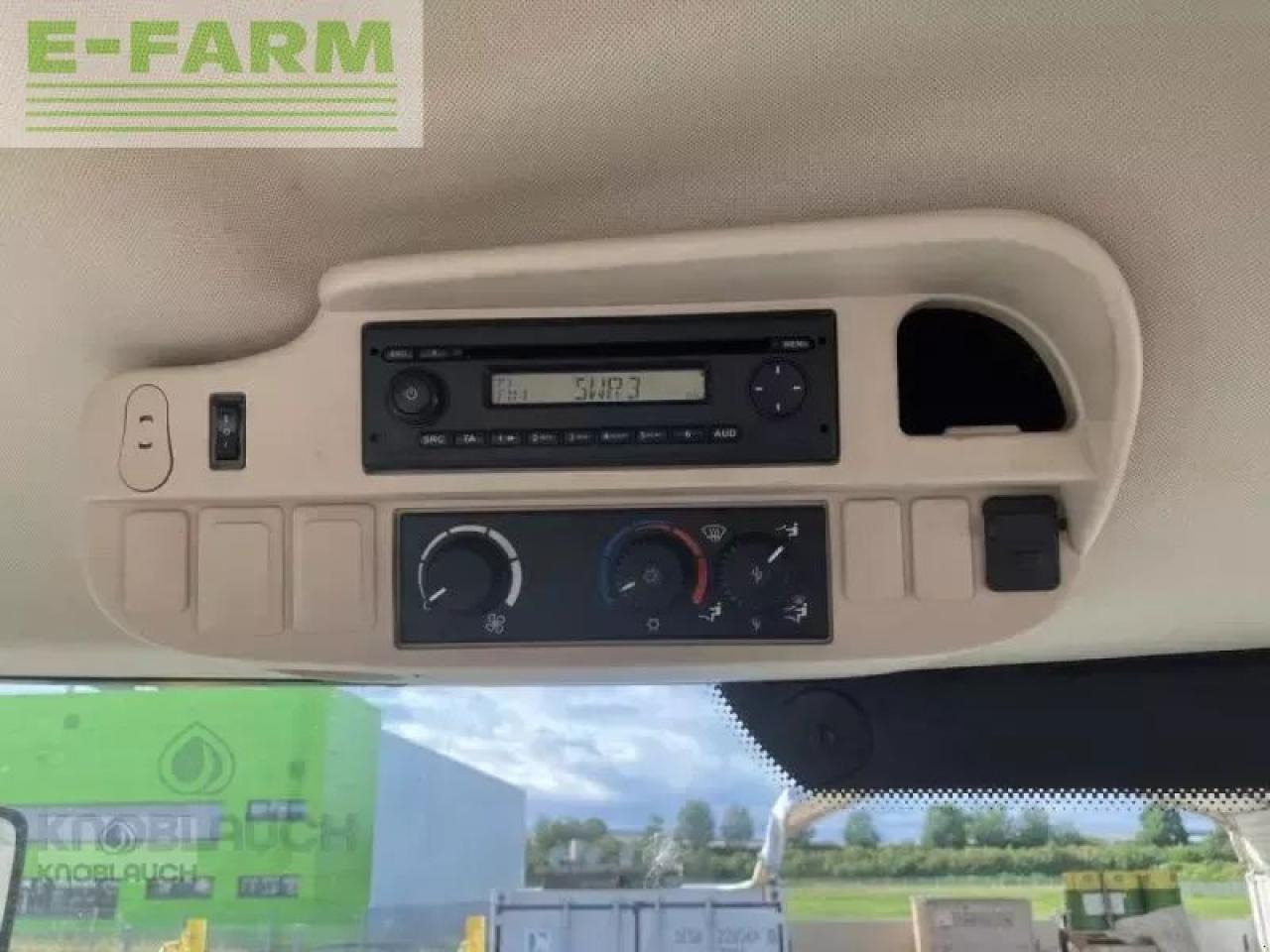 Farm tractor John Deere 6170 r: picture 13