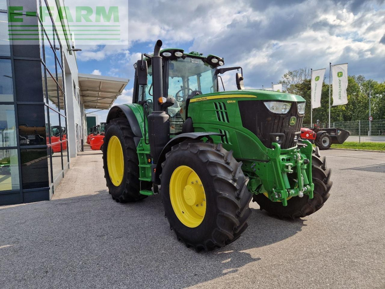 John Deere 6195M - Farm tractor: picture 4 John Deere 6195M - Farm tractor: picture 4