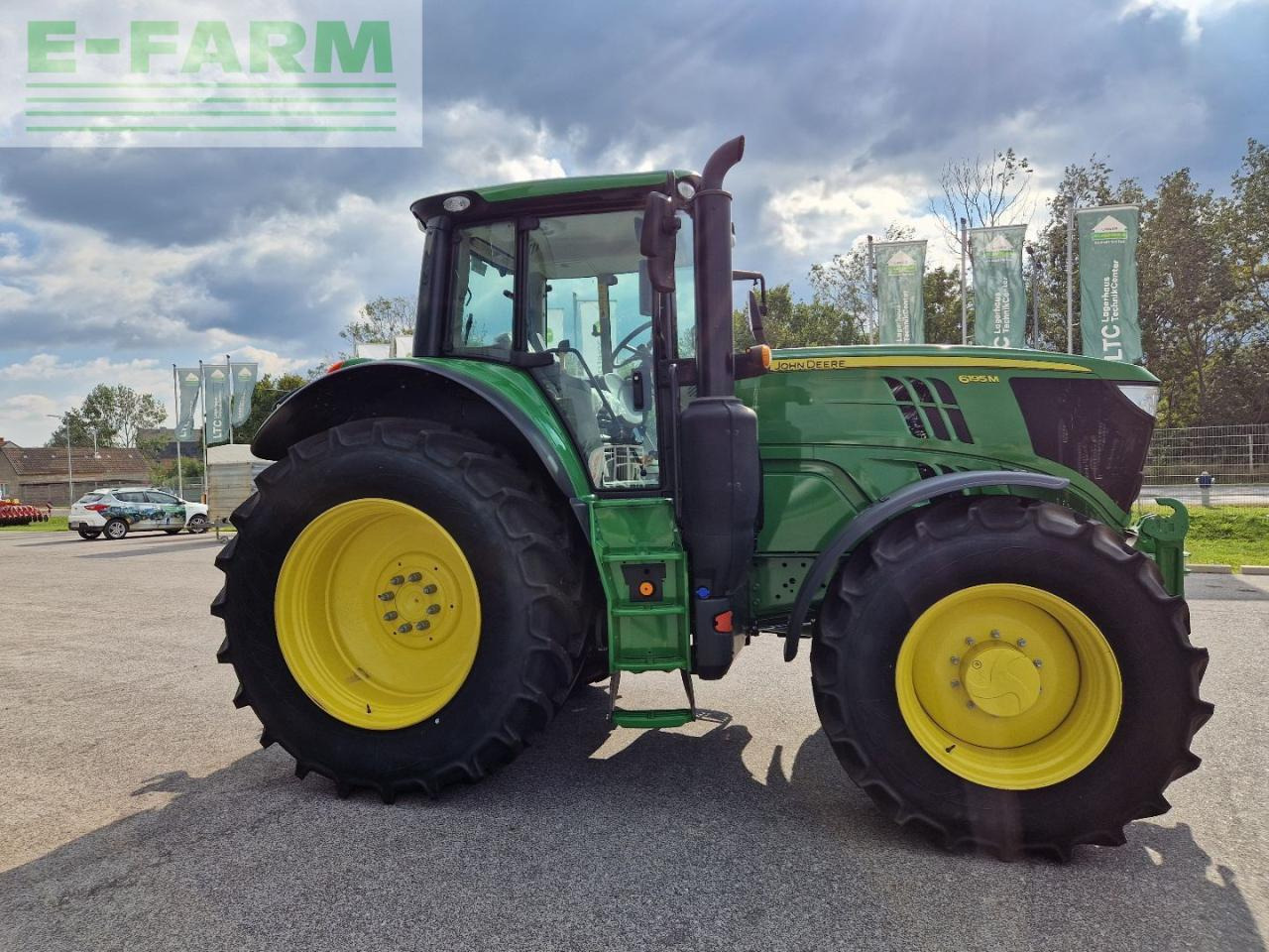 John Deere 6195M - Farm tractor: picture 5 John Deere 6195M - Farm tractor: picture 5