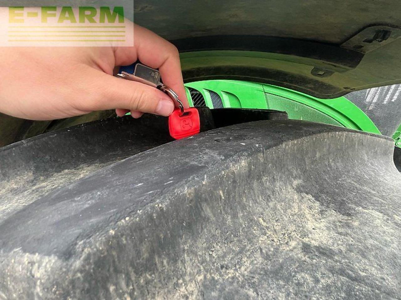 Farm tractor John Deere 6195r: picture 11