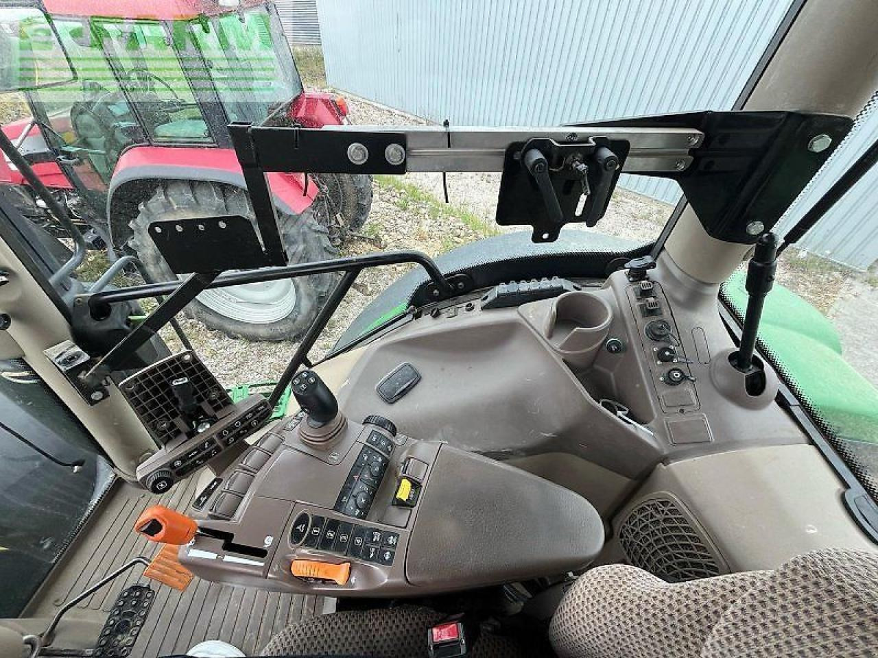 Farm tractor John Deere 6195r: picture 14