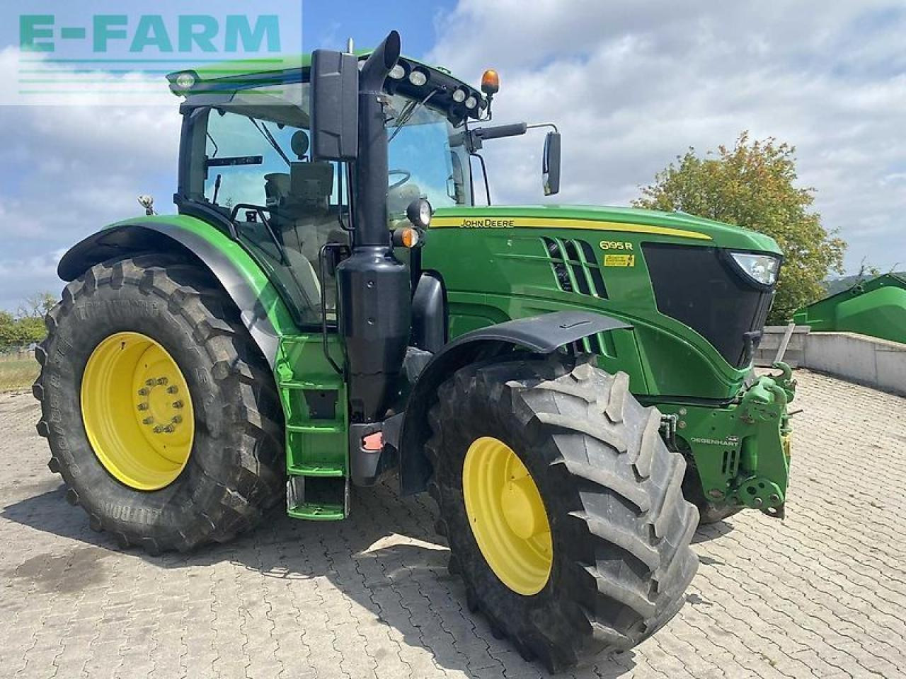 John Deere 6195r - Farm tractor: picture 2 John Deere 6195r - Farm tractor: picture 2