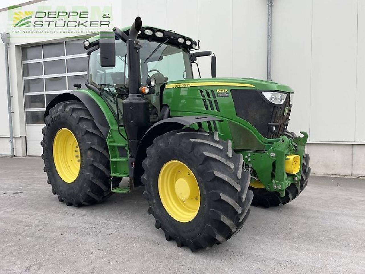 John Deere 6215r - Farm tractor: picture 4 John Deere 6215r - Farm tractor: picture 4