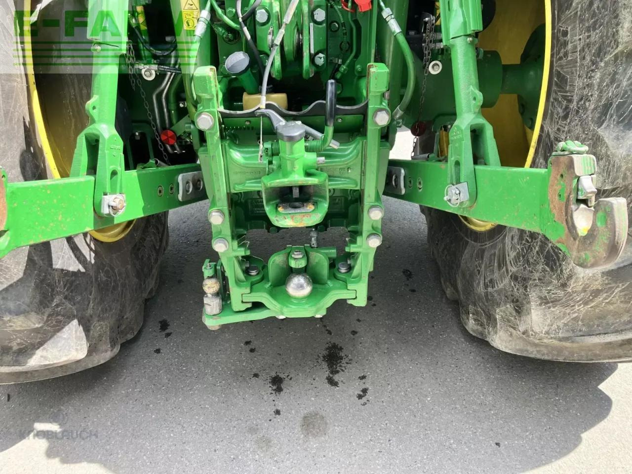 Farm tractor John Deere 6215r: picture 8
