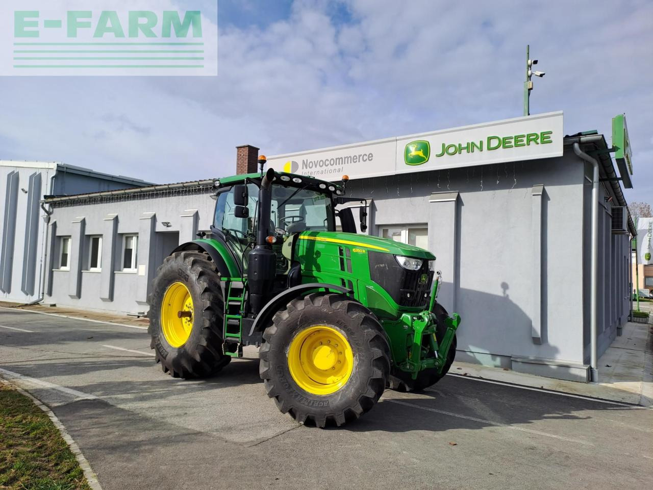 John Deere 6250R - Farm tractor: picture 2 John Deere 6250R - Farm tractor: picture 2