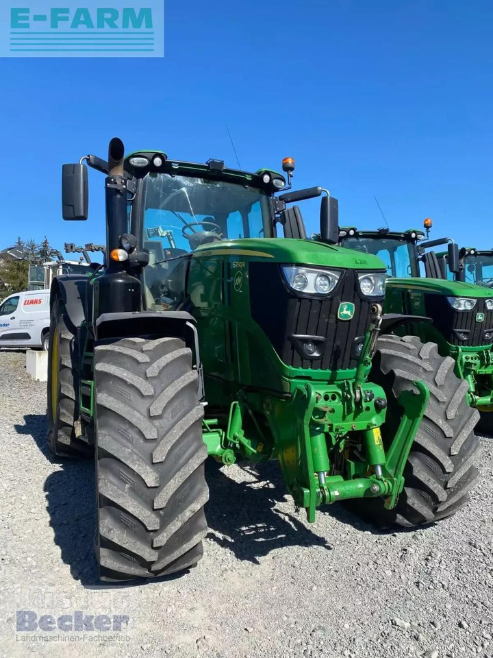 John Deere 6250r - Farm tractor: picture 3 John Deere 6250r - Farm tractor: picture 3