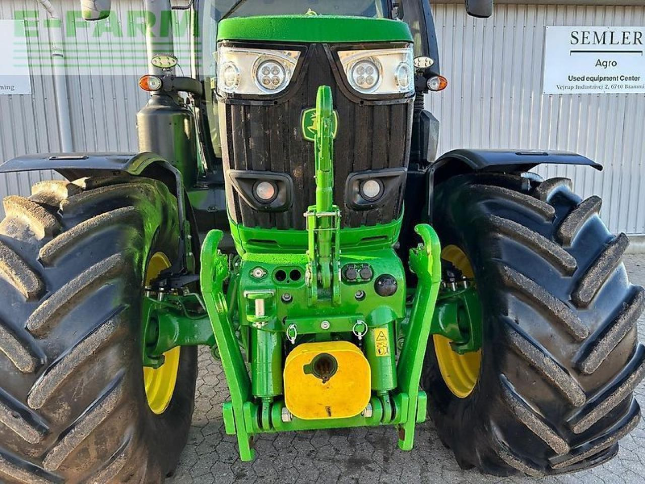 Farm tractor John Deere 6250r: picture 8
