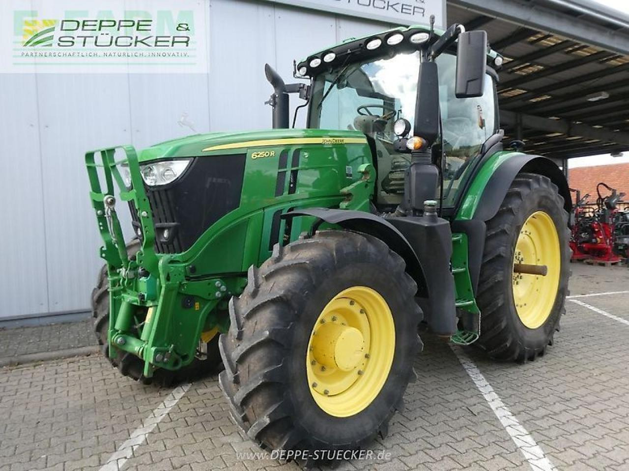 John Deere 6250r - Farm tractor: picture 1 John Deere 6250r - Farm tractor: picture 1