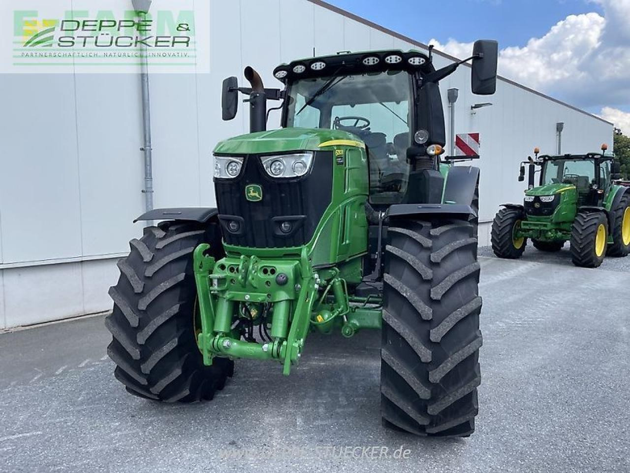 Farm tractor John Deere 6250r: picture 13