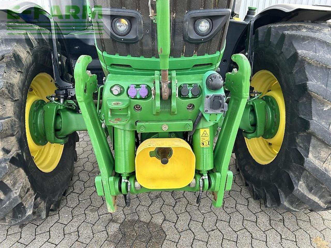 John Deere 6250r - Farm tractor: picture 5 John Deere 6250r - Farm tractor: picture 5
