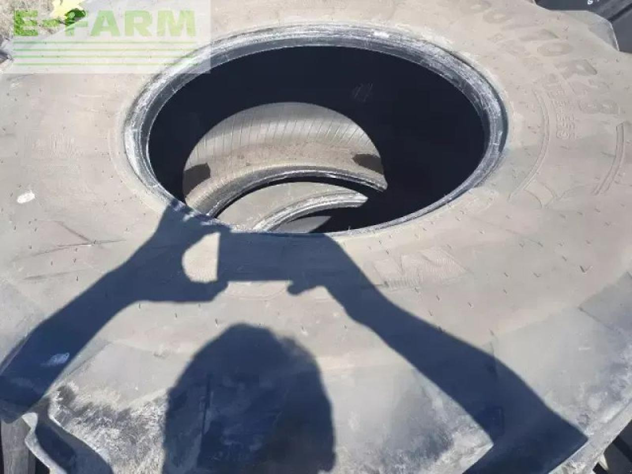 John Deere 6r 195 - Farm tractor: picture 4 John Deere 6r 195 - Farm tractor: picture 4