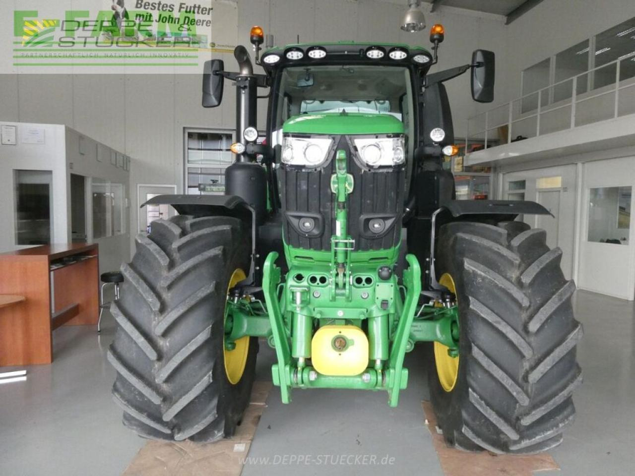 John Deere 6r 250 - Farm tractor: picture 3 John Deere 6r 250 - Farm tractor: picture 3