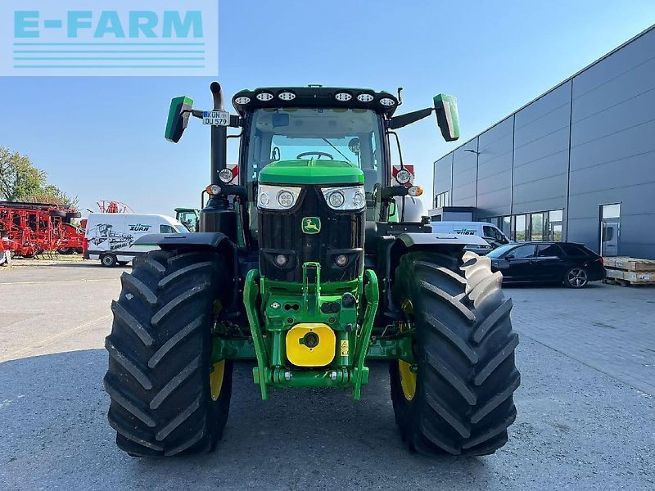 John Deere 6r215 / 6r 215 - Farm tractor: picture 4 John Deere 6r215 / 6r 215 - Farm tractor: picture 4