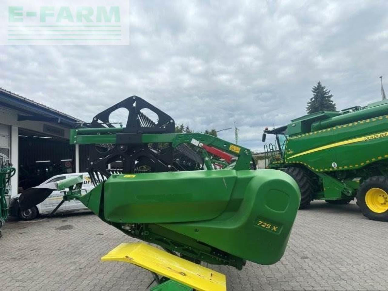 John Deere 725x - Forage harvester attachment: picture 4 John Deere 725x - Forage harvester attachment: picture 4