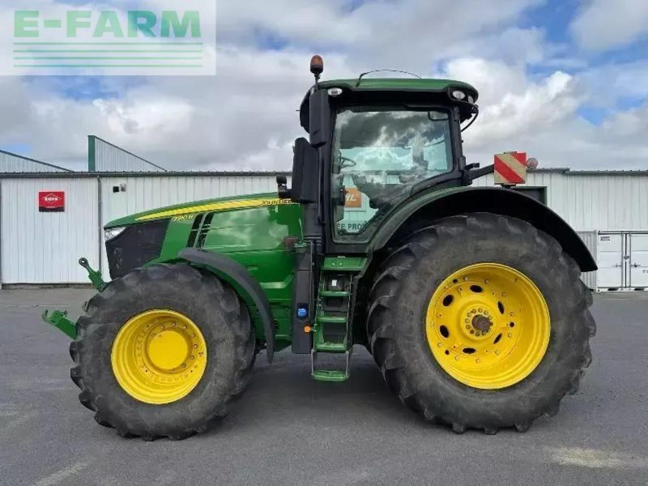 John Deere 7310r - Farm tractor: picture 2 John Deere 7310r - Farm tractor: picture 2