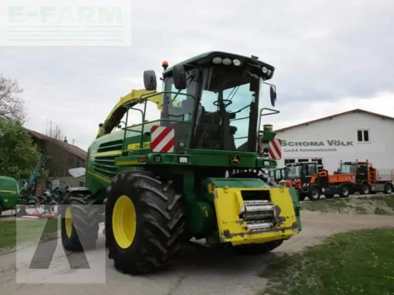 John Deere 7350i - Forage harvester: picture 1 John Deere 7350i - Forage harvester: picture 1