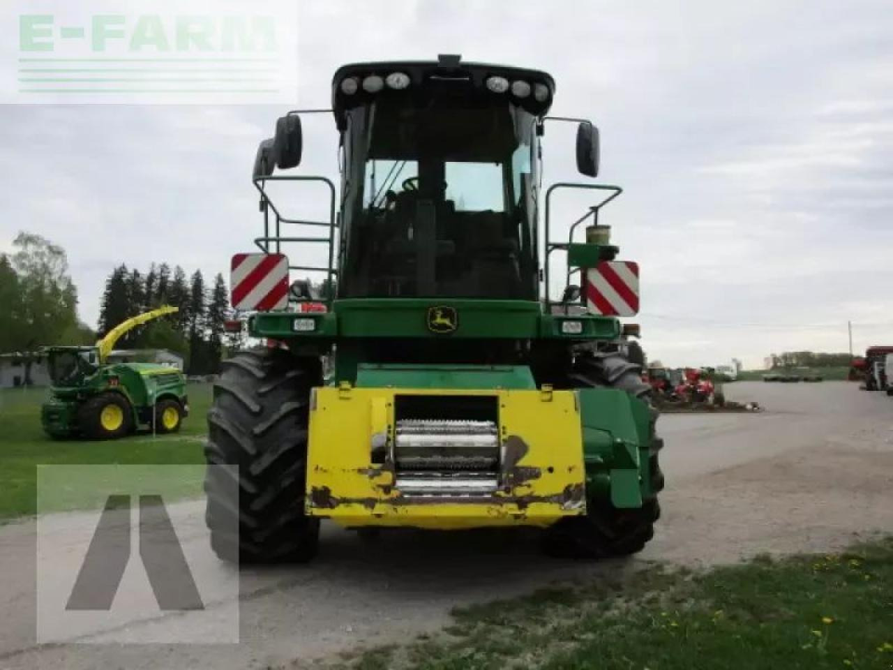 John Deere 7350i - Forage harvester: picture 4 John Deere 7350i - Forage harvester: picture 4