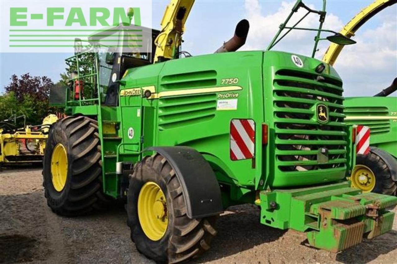 John Deere 7750i prodrive - Forage harvester: picture 3 John Deere 7750i prodrive - Forage harvester: picture 3