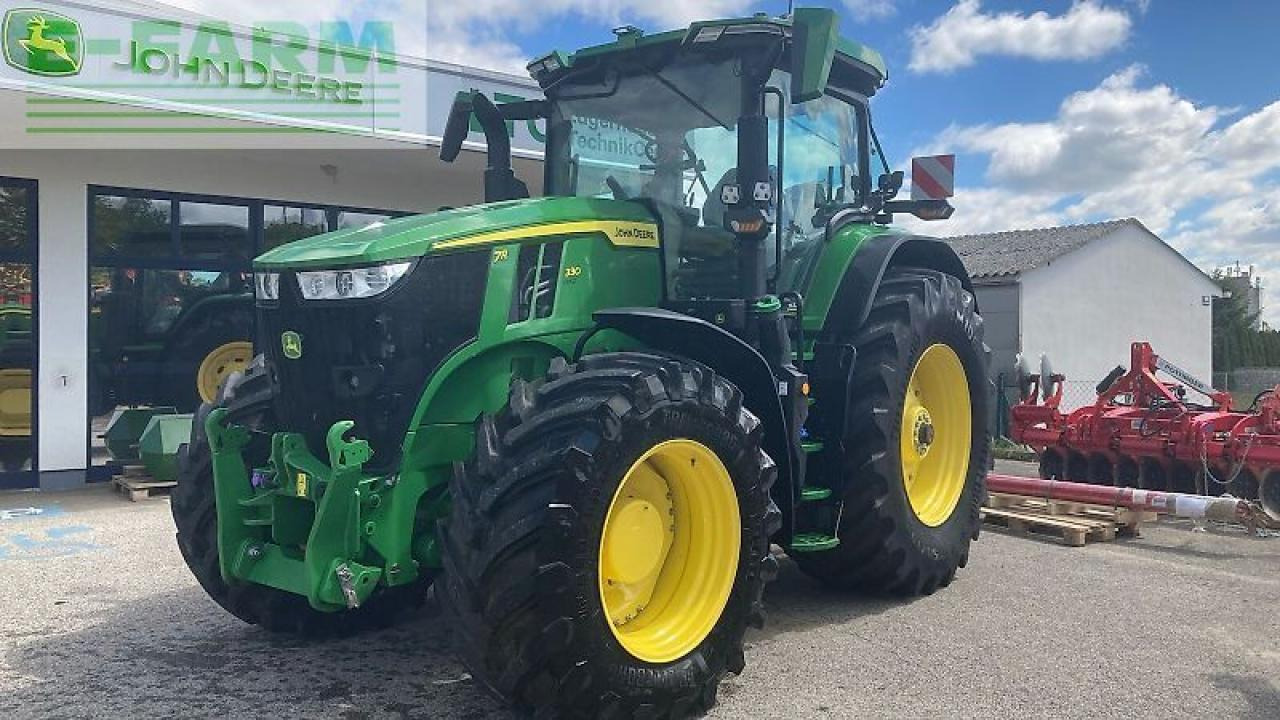 John Deere 7r 330 - Farm tractor: picture 1 John Deere 7r 330 - Farm tractor: picture 1