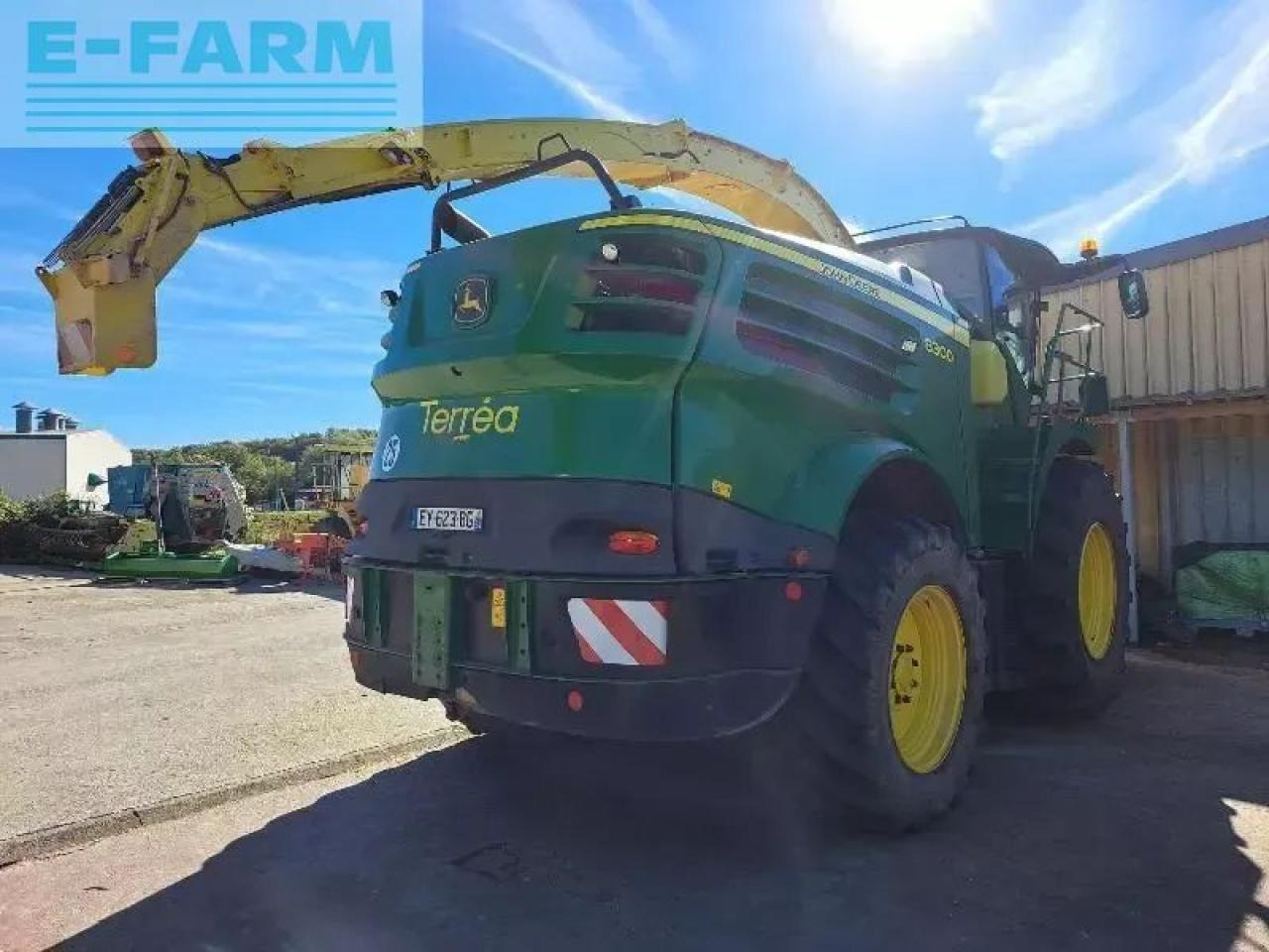 John Deere 8300 - Forage harvester: picture 3 John Deere 8300 - Forage harvester: picture 3