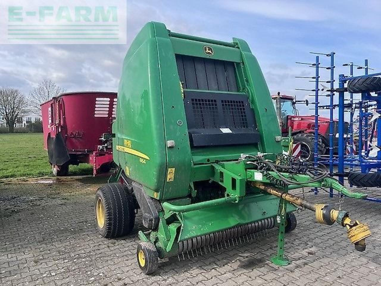 John Deere 864 maxicut 14 - Square baler: picture 1 John Deere 864 maxicut 14 - Square baler: picture 1