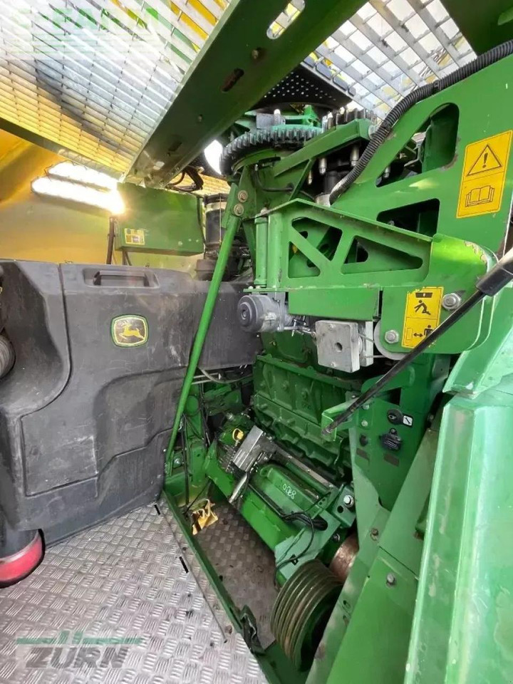 Forage harvester John Deere 8700i: picture 14