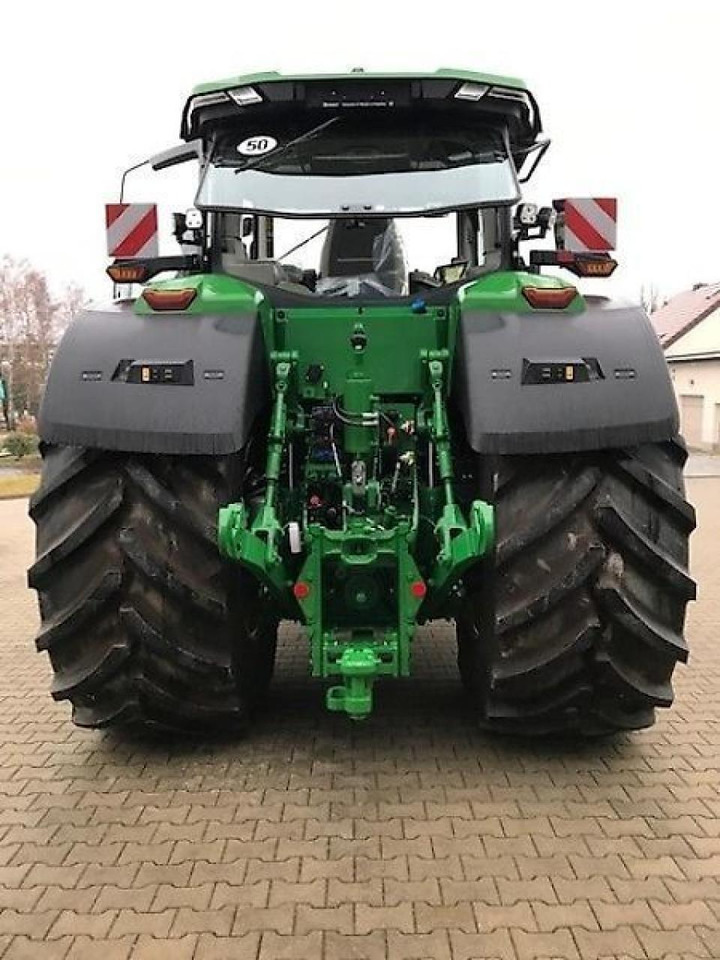 John Deere 8r 370 - Farm tractor: picture 3 John Deere 8r 370 - Farm tractor: picture 3