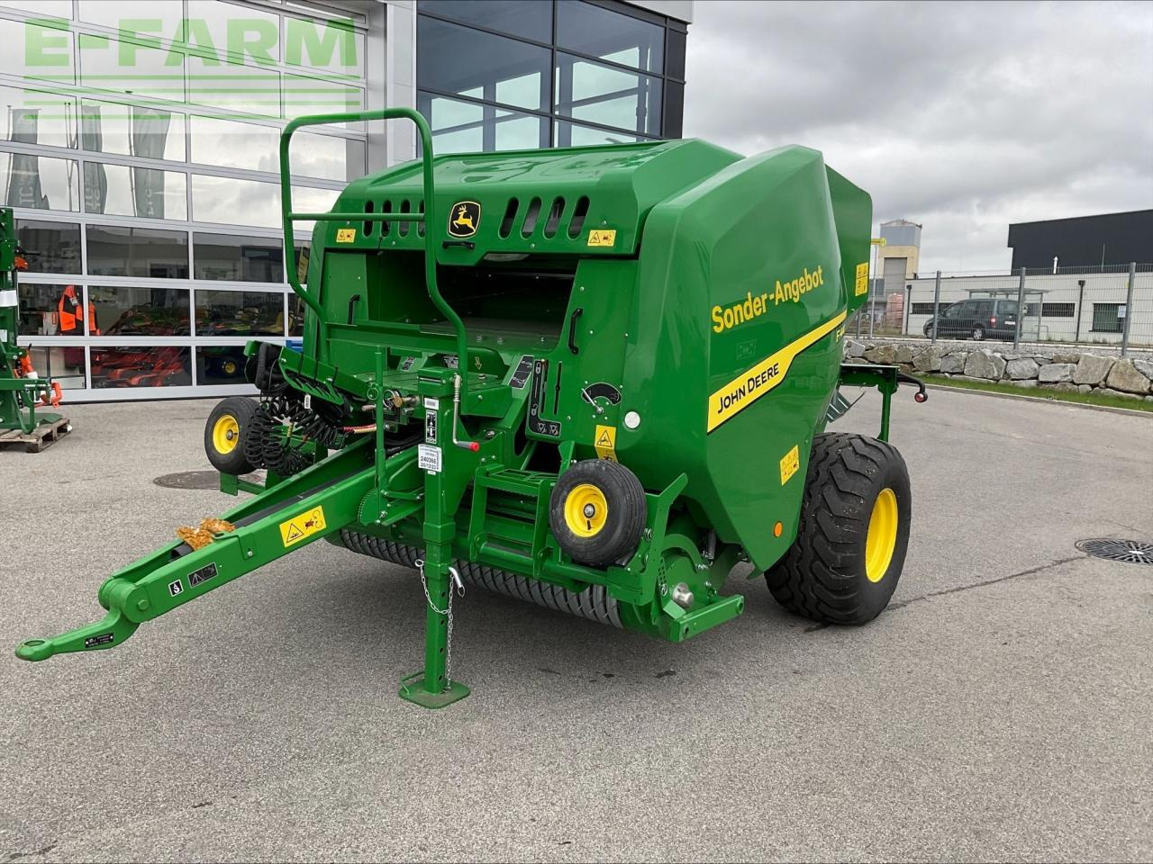 John Deere F 441 M Rundballenpresse - Square baler: picture 1 John Deere F 441 M Rundballenpresse - Square baler: picture 1