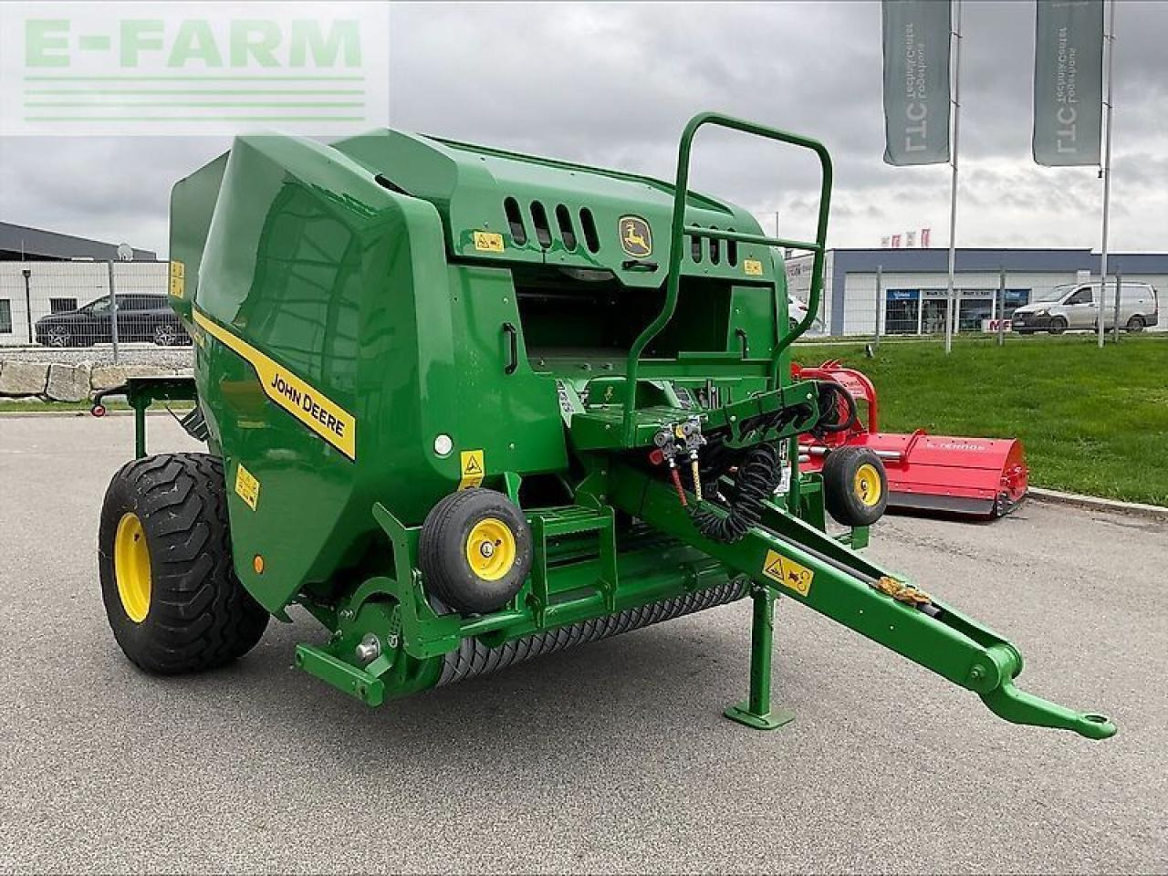 John Deere f 441 m rundballenpresse - Square baler: picture 2 John Deere f 441 m rundballenpresse - Square baler: picture 2