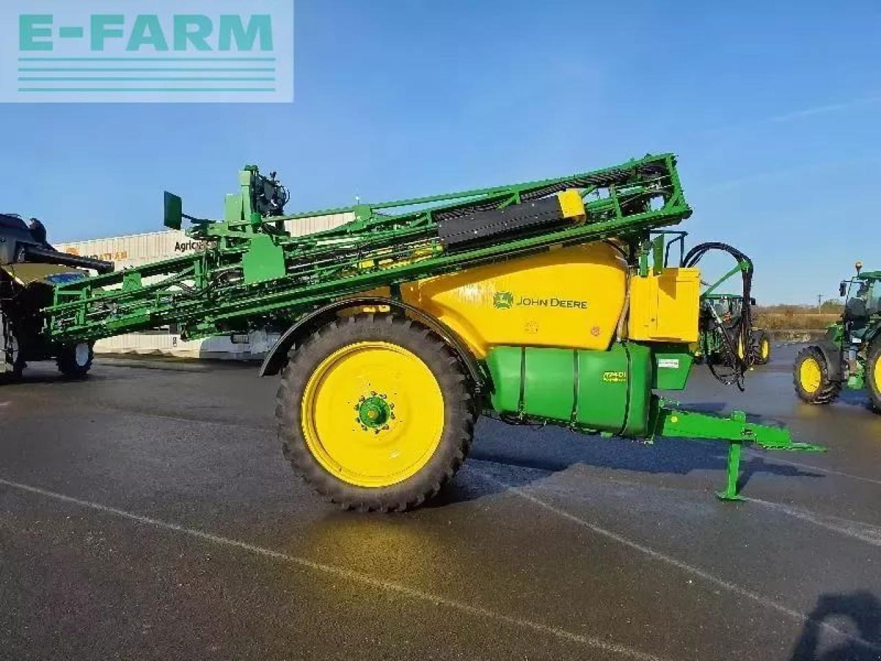 John Deere r740i - Trailed sprayer: picture 1 John Deere r740i - Trailed sprayer: picture 1