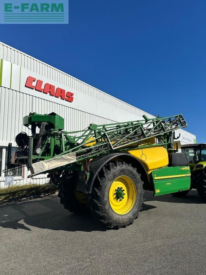 John Deere r952 i - Trailed sprayer: picture 4 John Deere r952 i - Trailed sprayer: picture 4