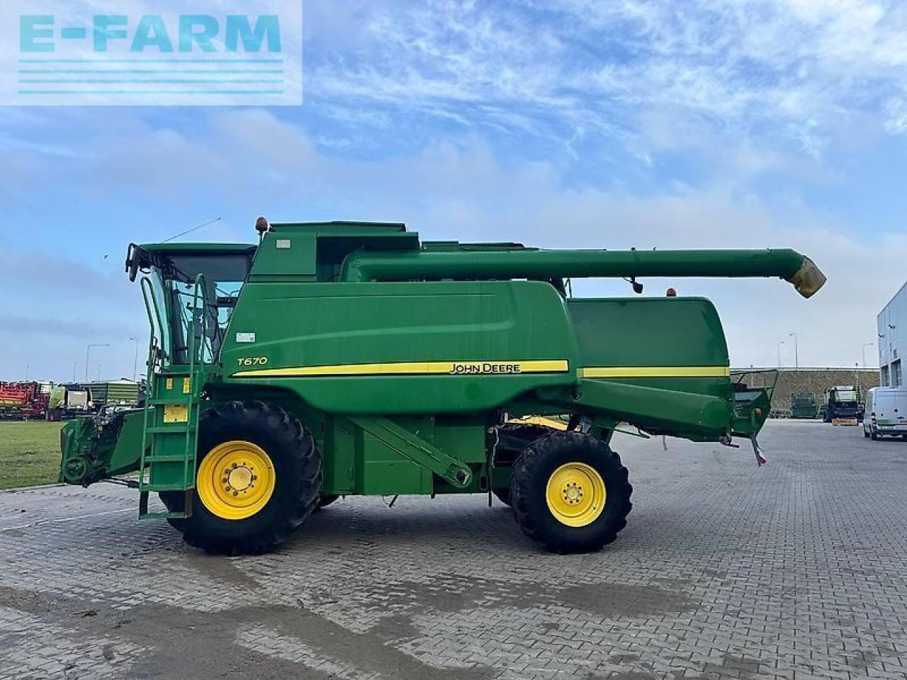 John Deere t670 - Combine harvester: picture 4 John Deere t670 - Combine harvester: picture 4